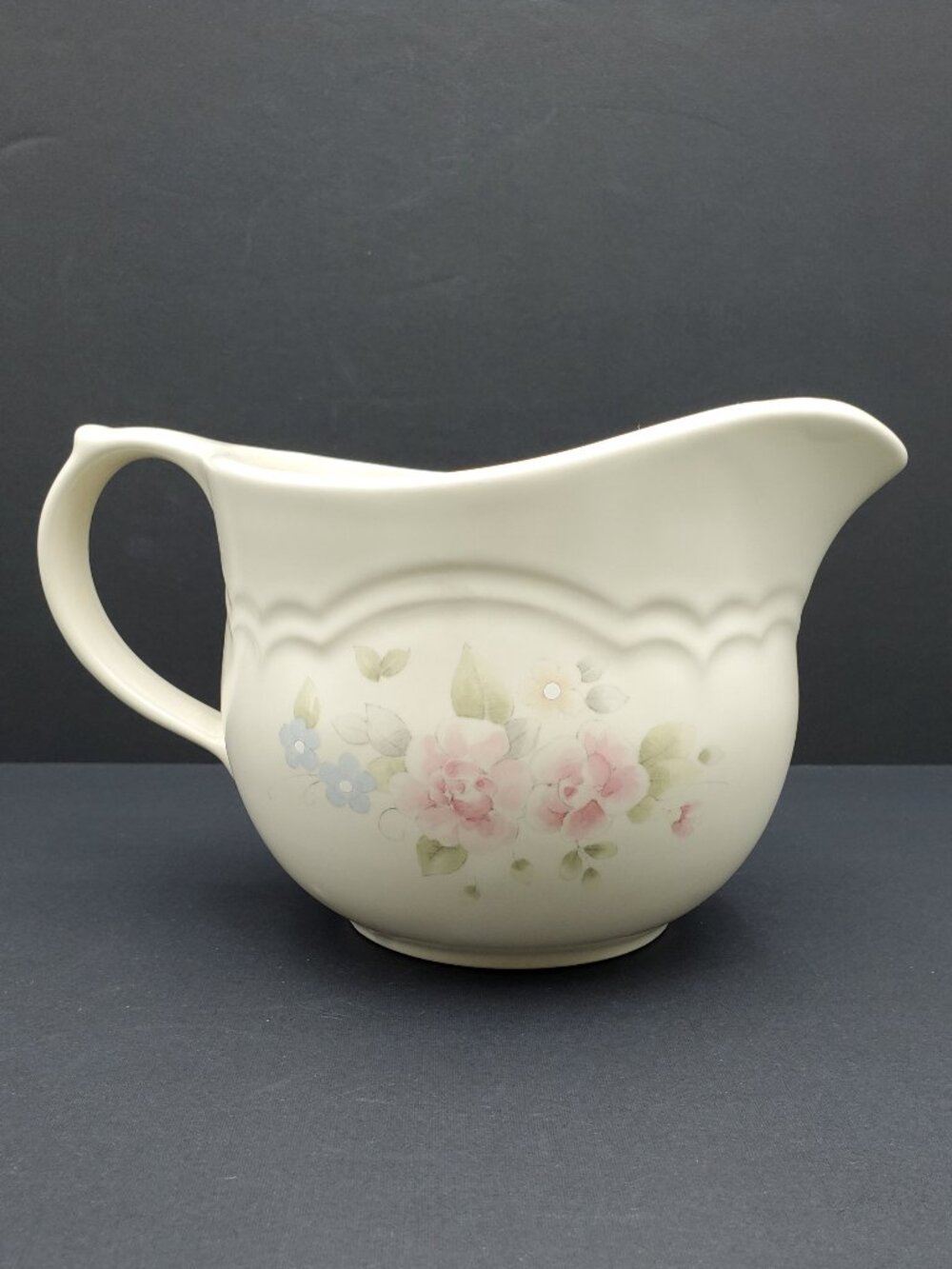 Pfaltzgraff Tea Rose Batter Bowl Oversize Floral Sauce Server